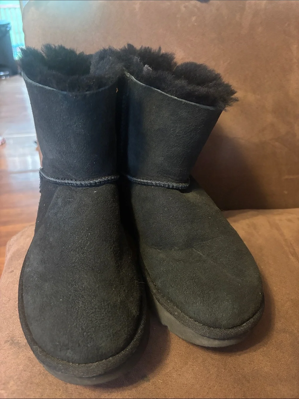 Ugg mini Bailey bow shimmer boots